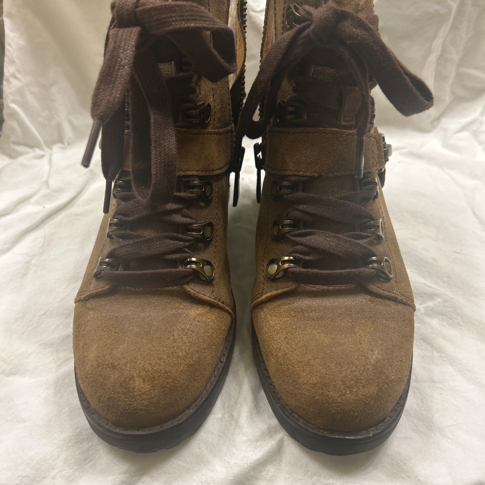 Ugg Sherpa Lined Boot Size 5.5 - image 2